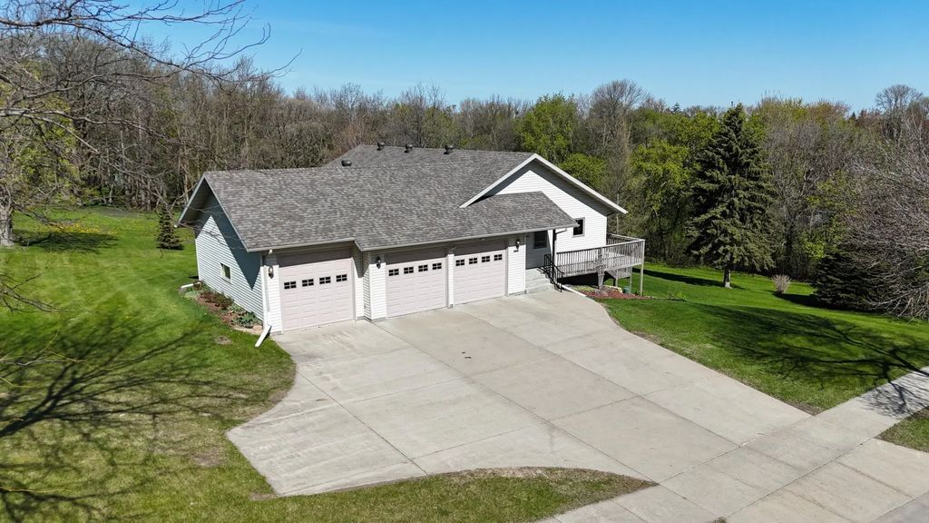 1400 S Cascade Street, Fergus Falls