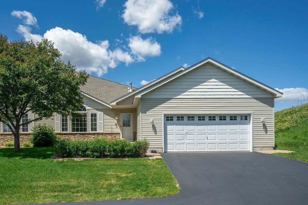 57 Brighton Path, Hudson