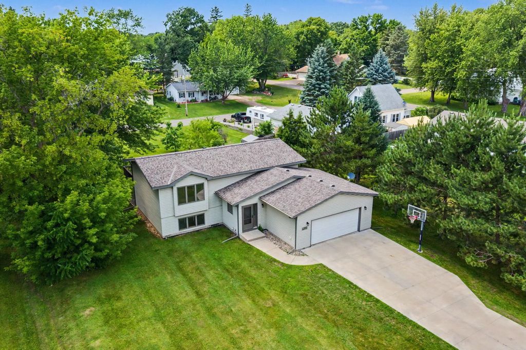 100 Vedders Avenue, Pease