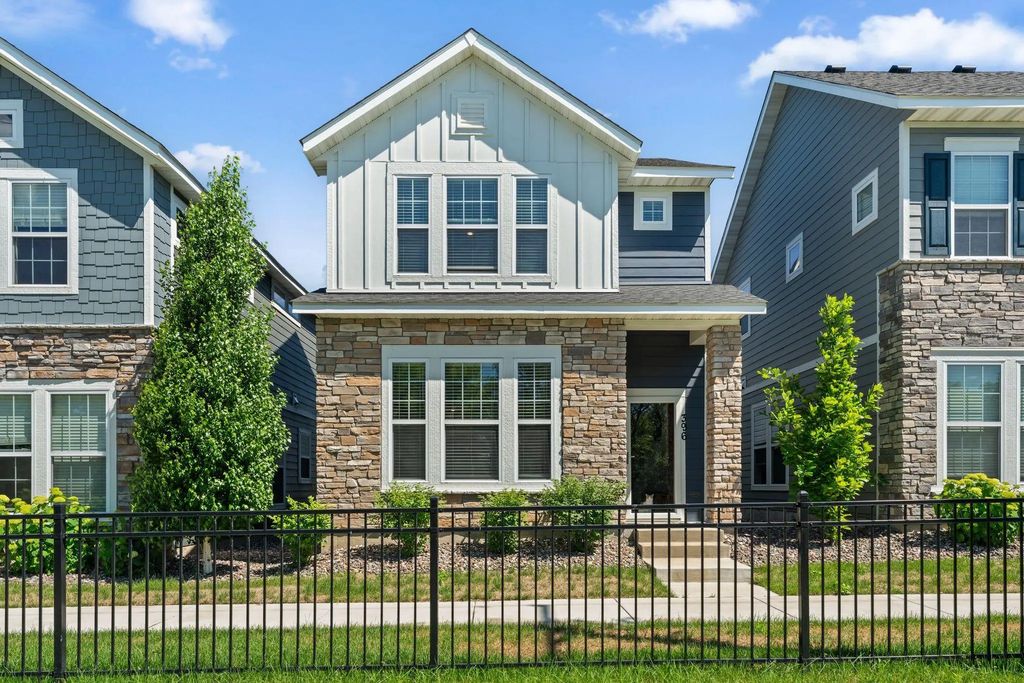 396 Rum River Way, Anoka