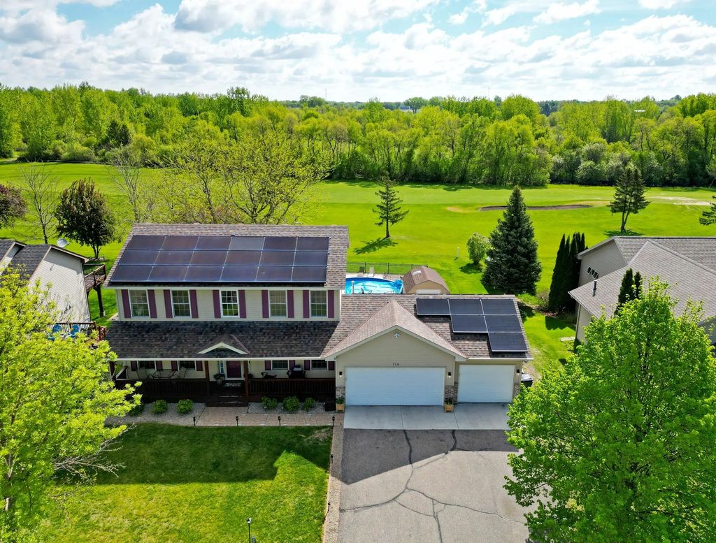 715 Acacia Drive S, Annandale