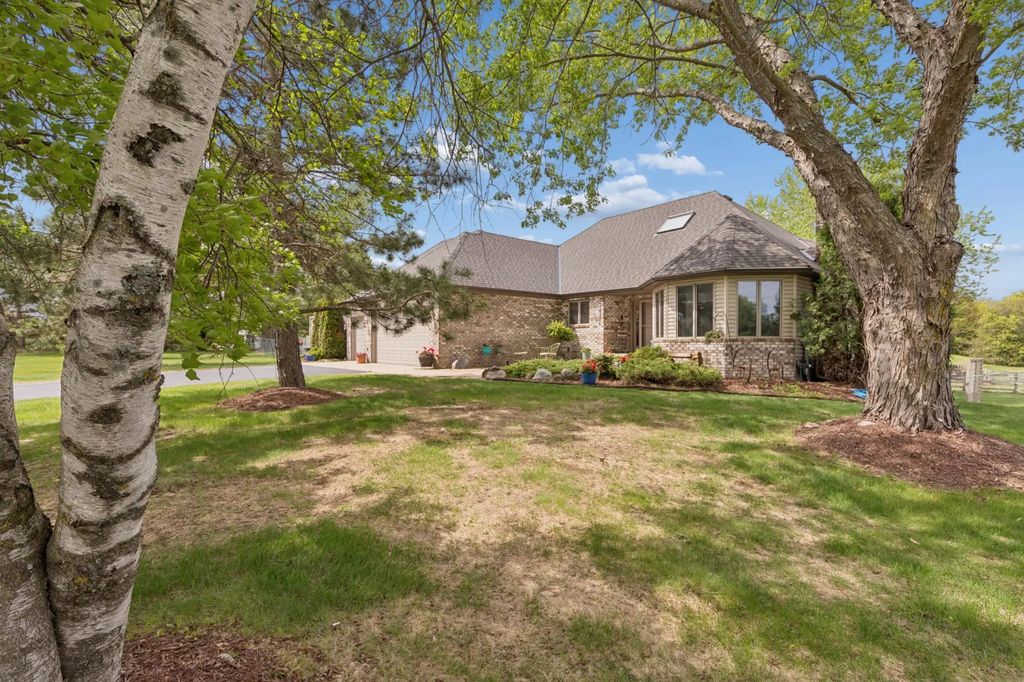 16356 Makah Street Nw, Andover