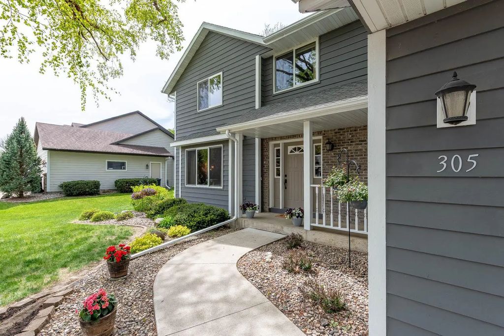 305 Chancery Lane, Mankato