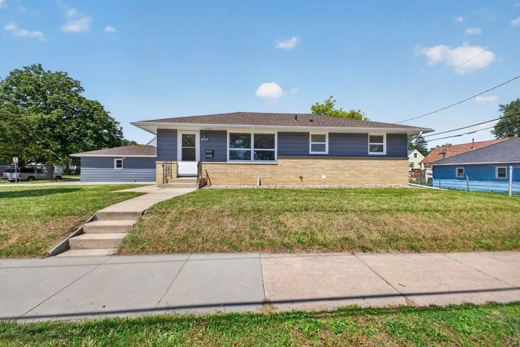 1317 11th Avenue Se, Rochester