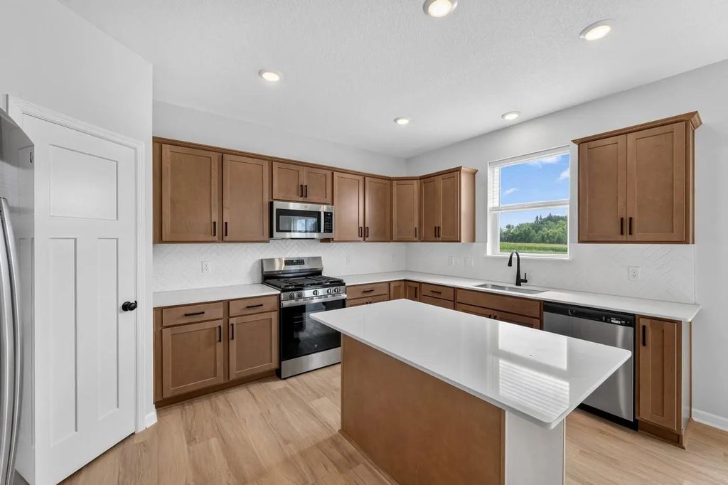 433 James Parkway, Elko New Market
