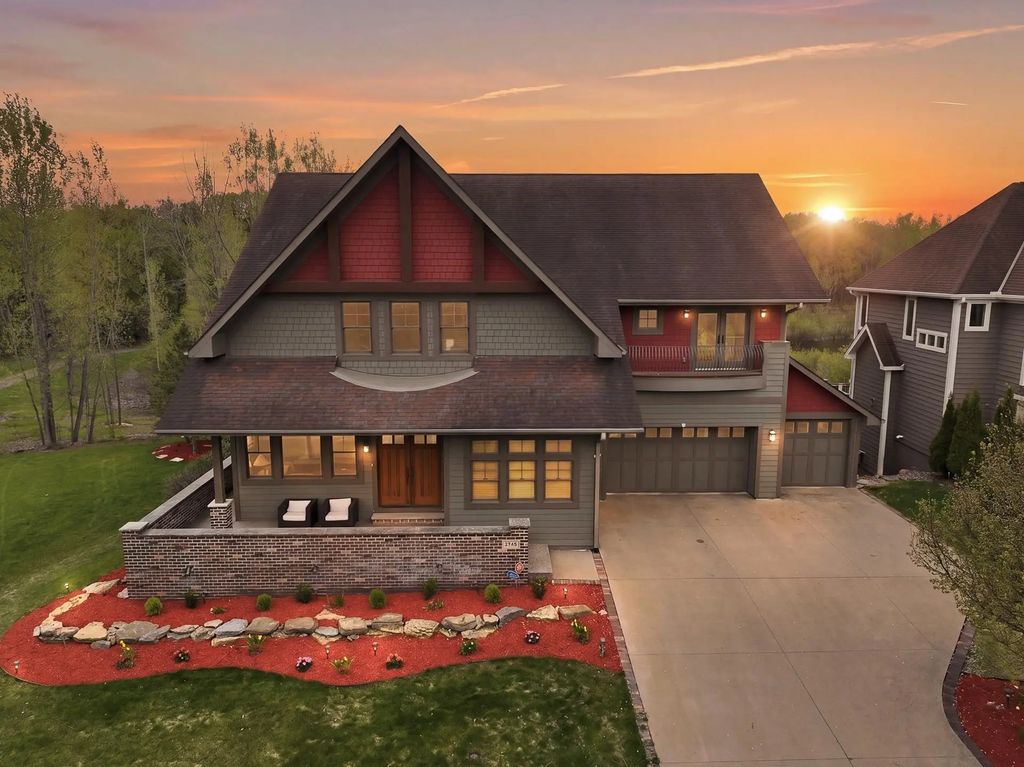 10721 Watersedge Lane, Woodbury