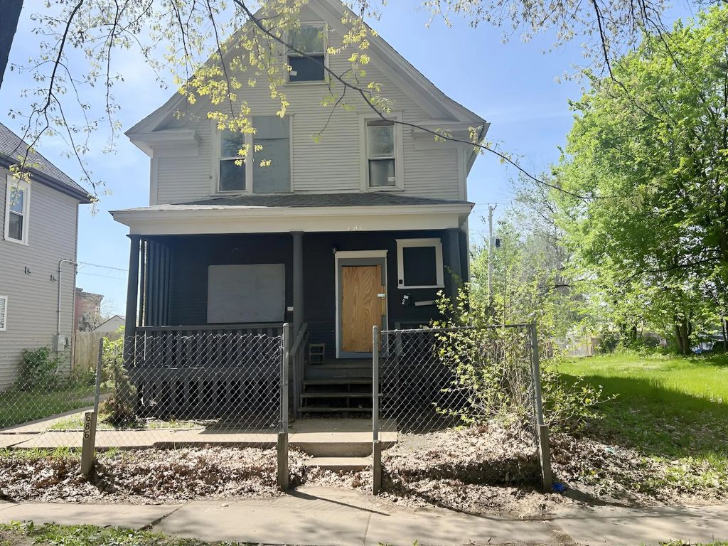 686 Sherburne Avenue, Saint Paul