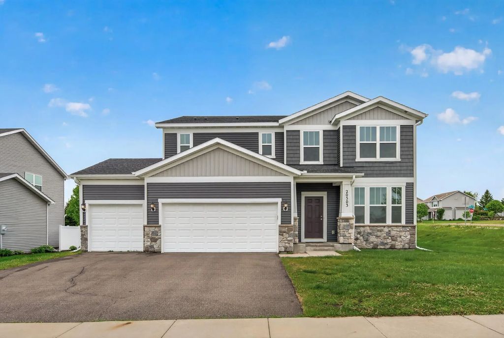 20503 Gunnison Drive, Lakeville