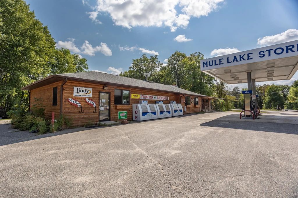 3062 State Highway 84 Ne, Longville