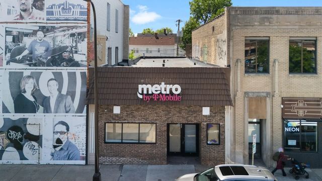 1005 W Broadway Avenue, Minneapolis