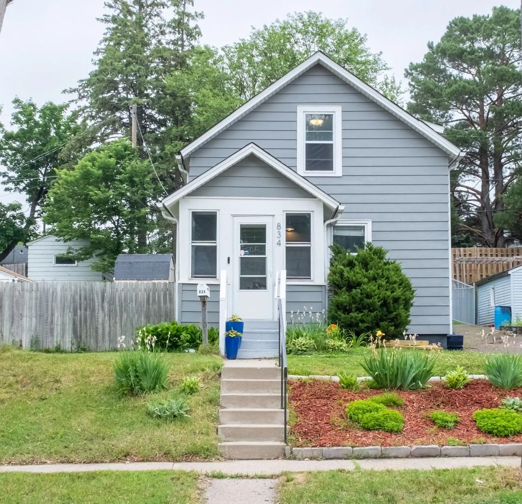 834 Algonquin Avenue, Saint Paul