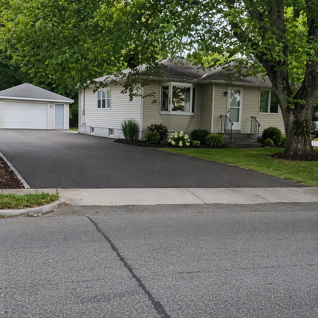 5815 42nd Avenue N, Robbinsdale