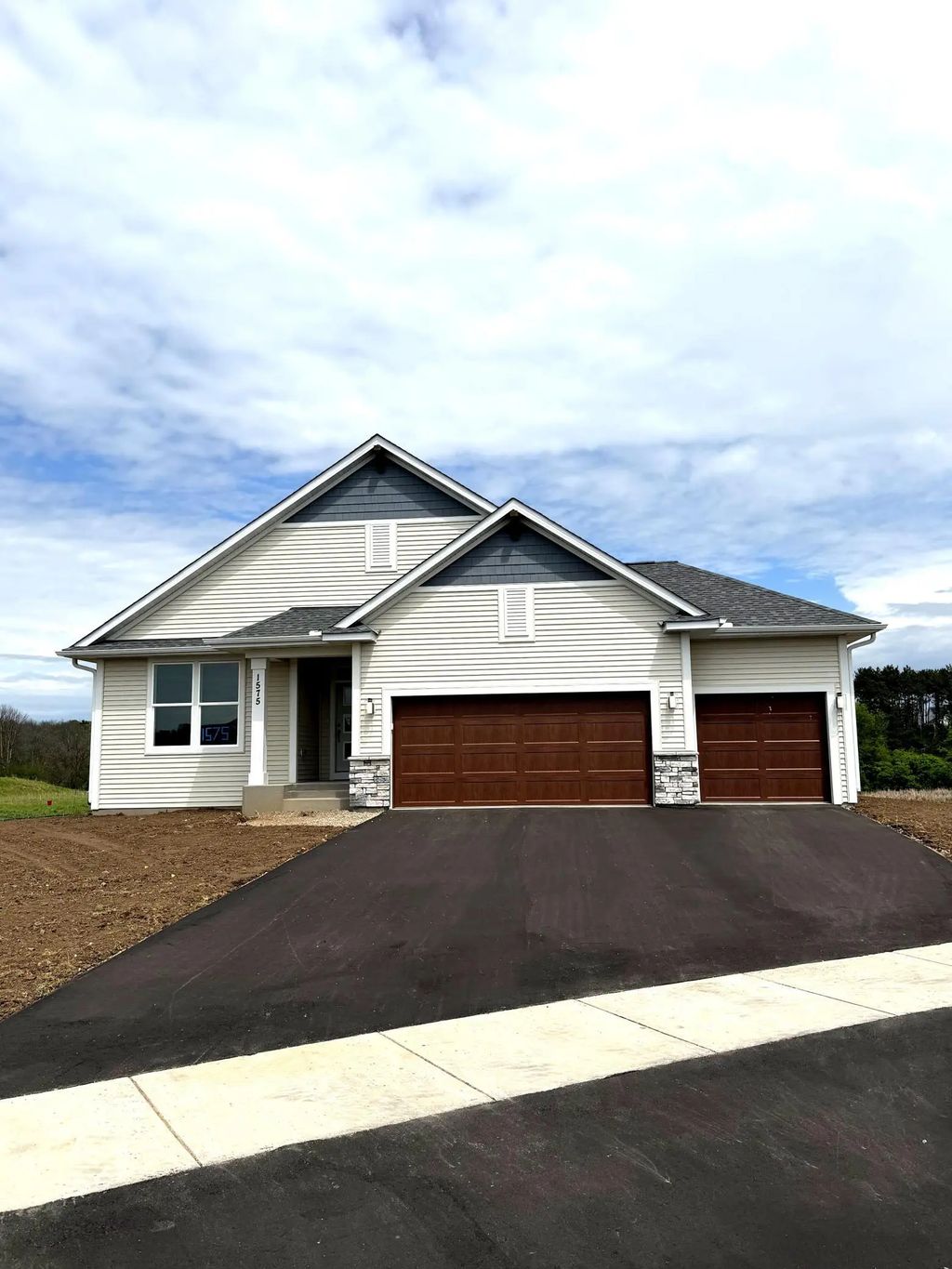 1575 Applegate Road, New Richmond