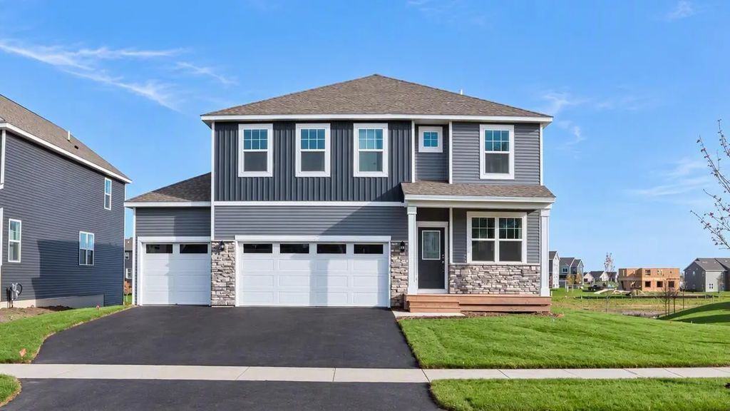 2013 Aquarius Drive, Shakopee