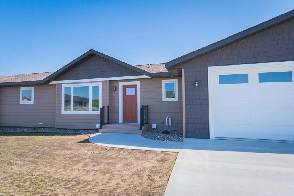 352 Halfaday Drive, Sauk Centre