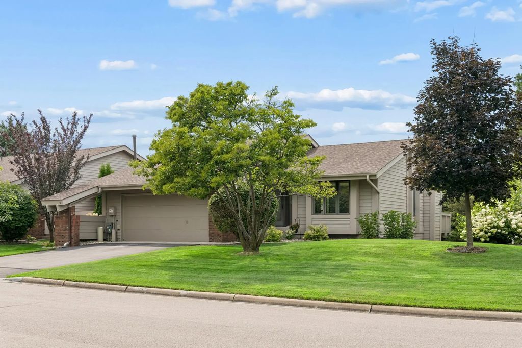 9526 Woodbridge Road, Bloomington