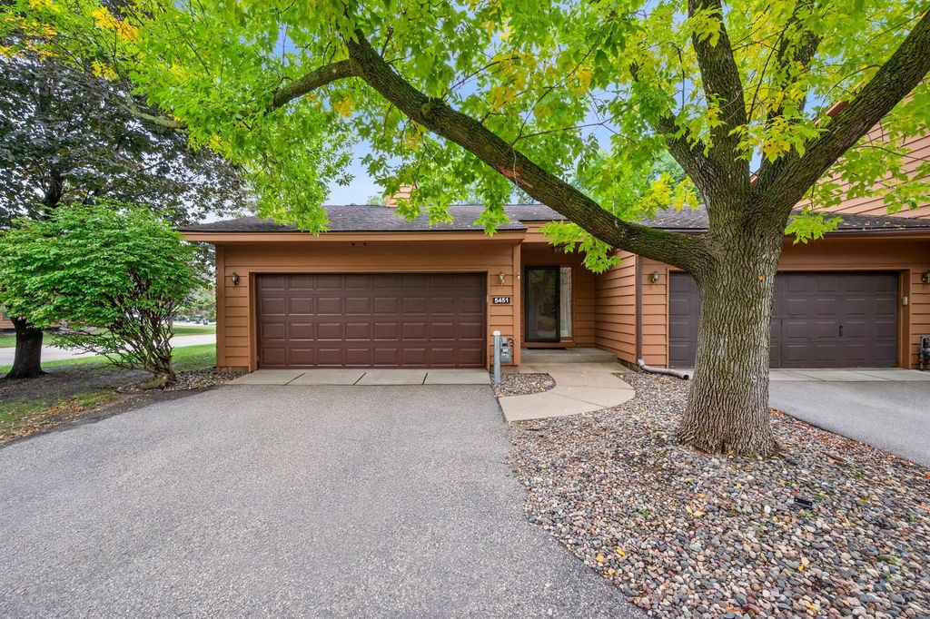 5451 Upper 147th Street W, Apple Valley