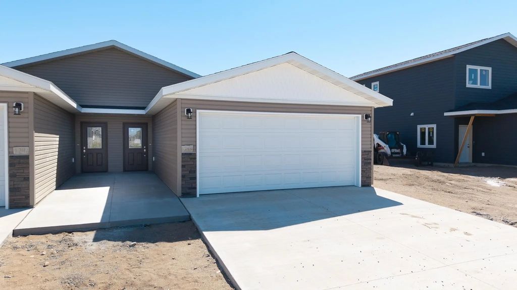 1244 4th Avenue Nw, Valley City