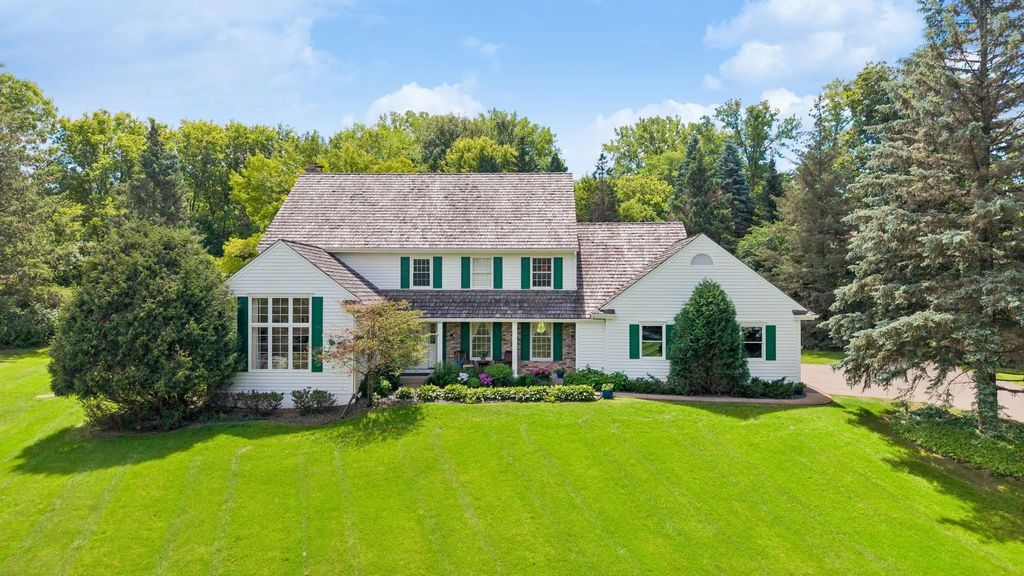 215 Hollander Road, Orono