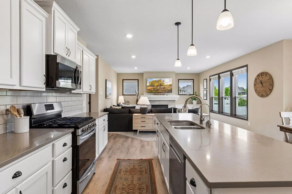 20164 Harvest Drive, Lakeville