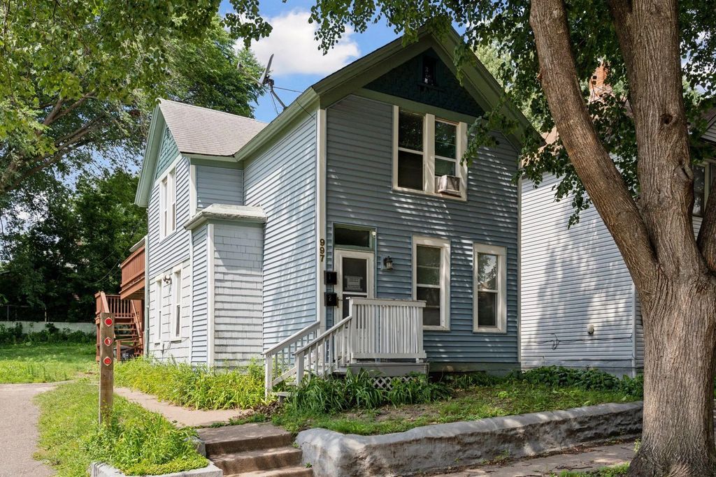 997 Marion Street, Saint Paul