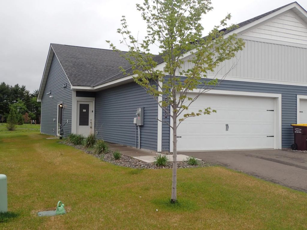 39872 Fallbrook Avenue, North Branch
