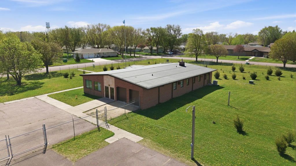 612 N Brown Street, Winthrop
