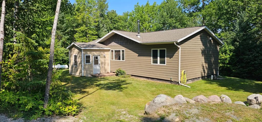 1735 Arborvitae Lane Ne, Bemidji