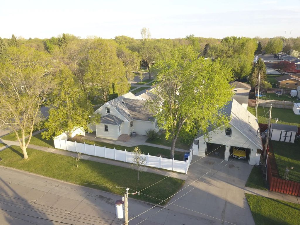 1401 19th Street S, Fargo