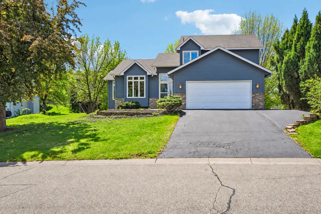 14835 39th Avenue N, Plymouth