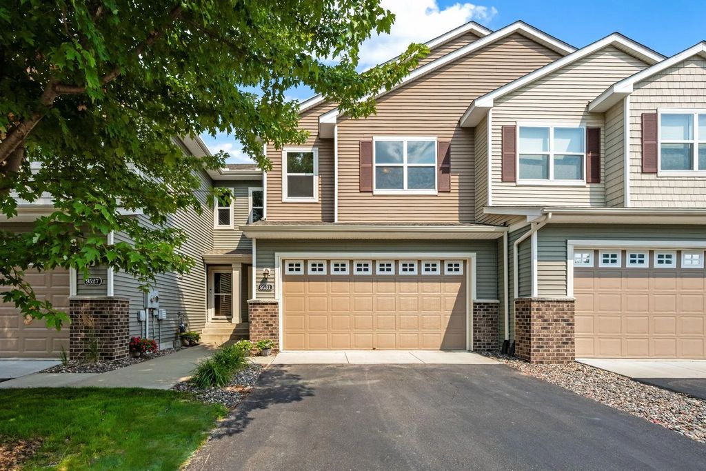 9531 Declaration Drive, Chanhassen