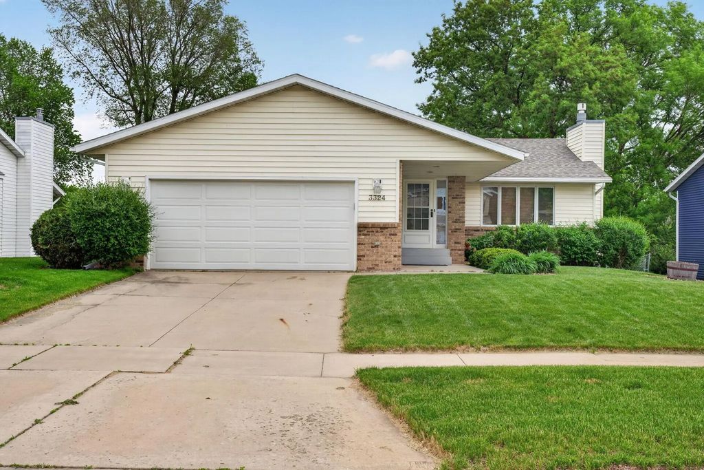 3324 Geselle Lane Nw, Rochester