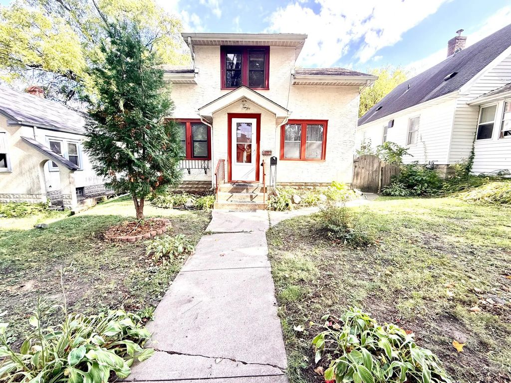 3346 Sheridan Avenue N, Minneapolis