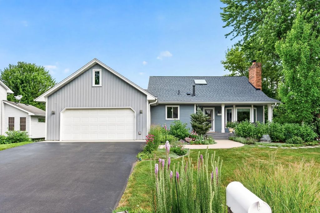 11420 42nd Avenue N, Plymouth