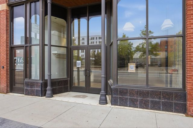 716 Main Avenue, Fargo