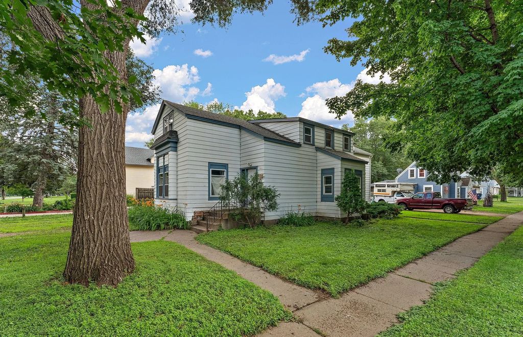 600 Oak Street, Farmington