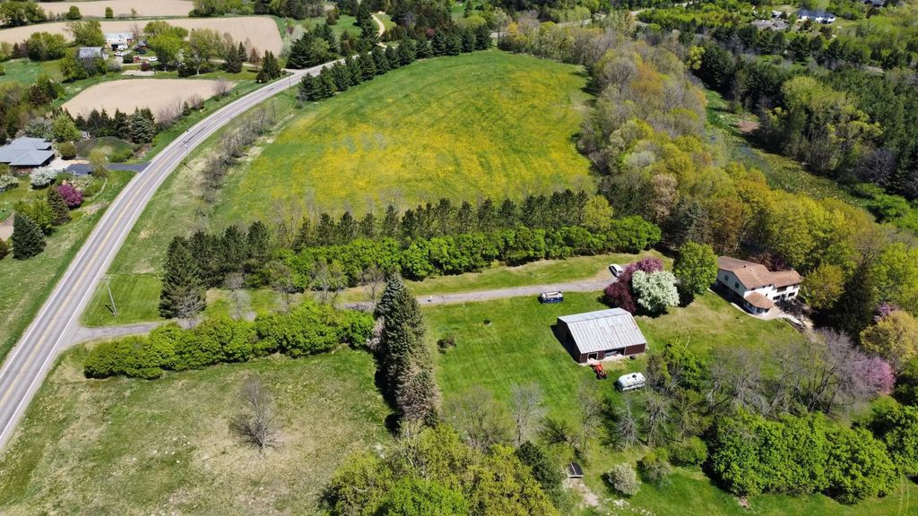 33175 N Lakes Trail, Lindstrom