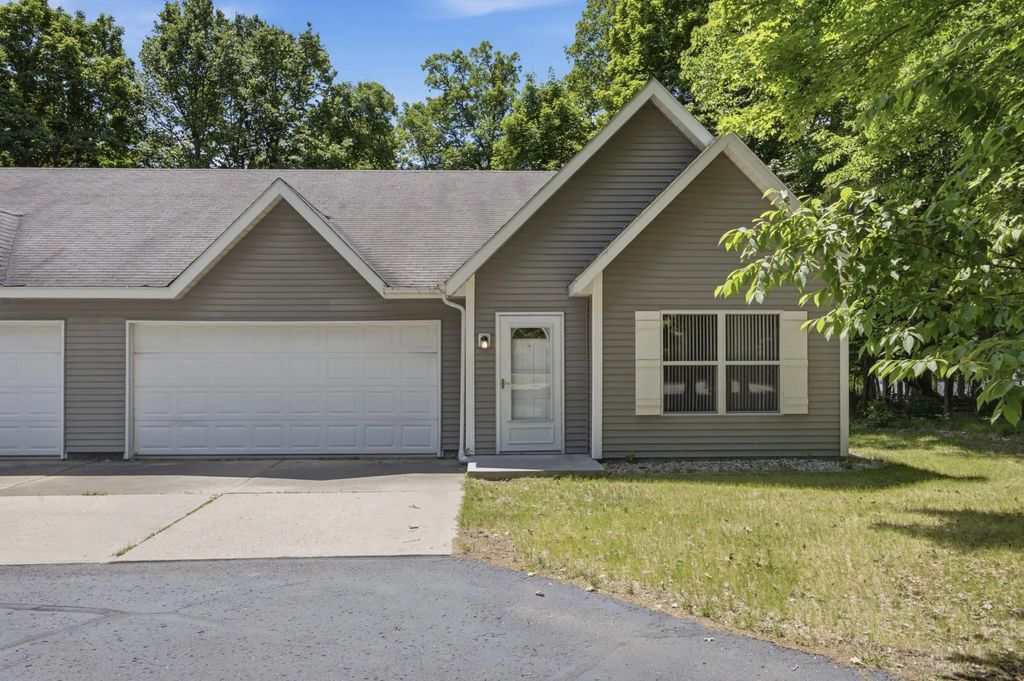 331 Maple Ridge Court, Detroit Lakes