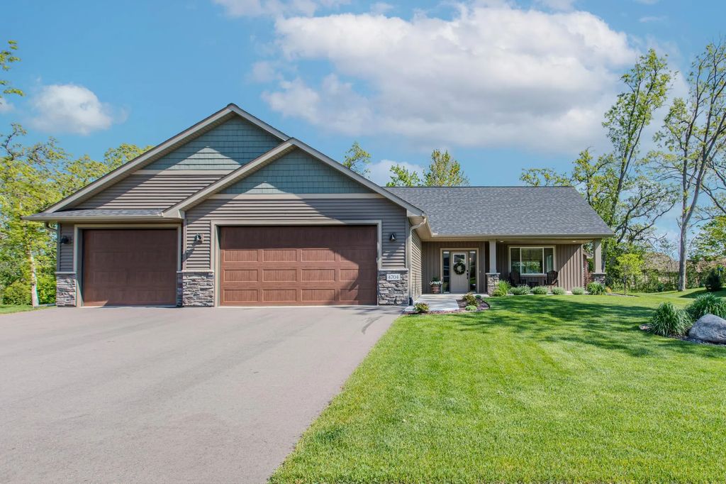 4704 381st Trail, North Branch