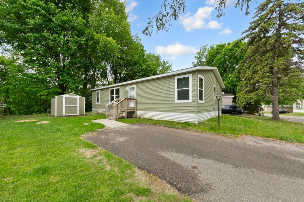 12270 Geneva Way, Apple Valley