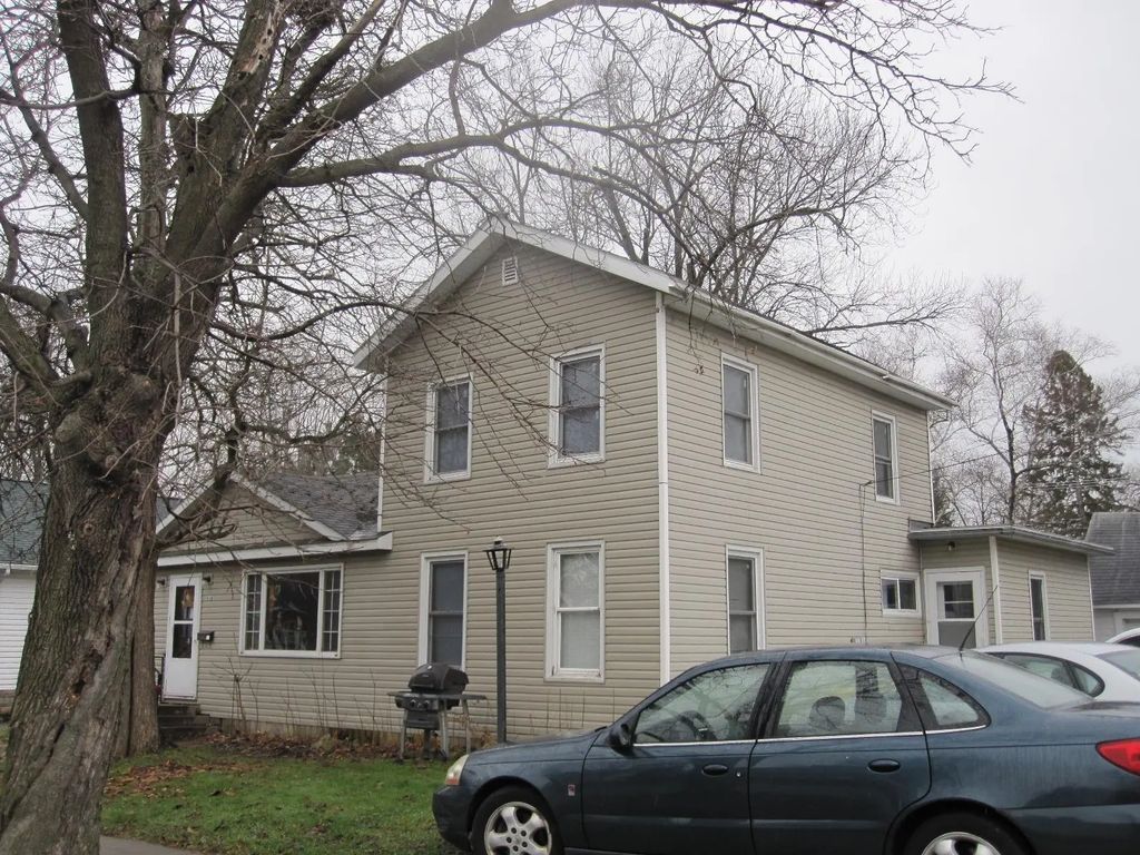 518.5 E Walnut Street, River Falls