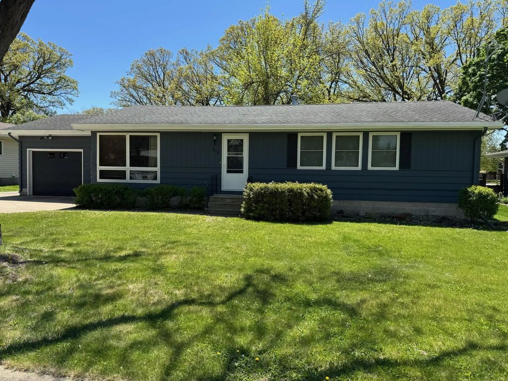 204 Fredrick Drive, Albert Lea