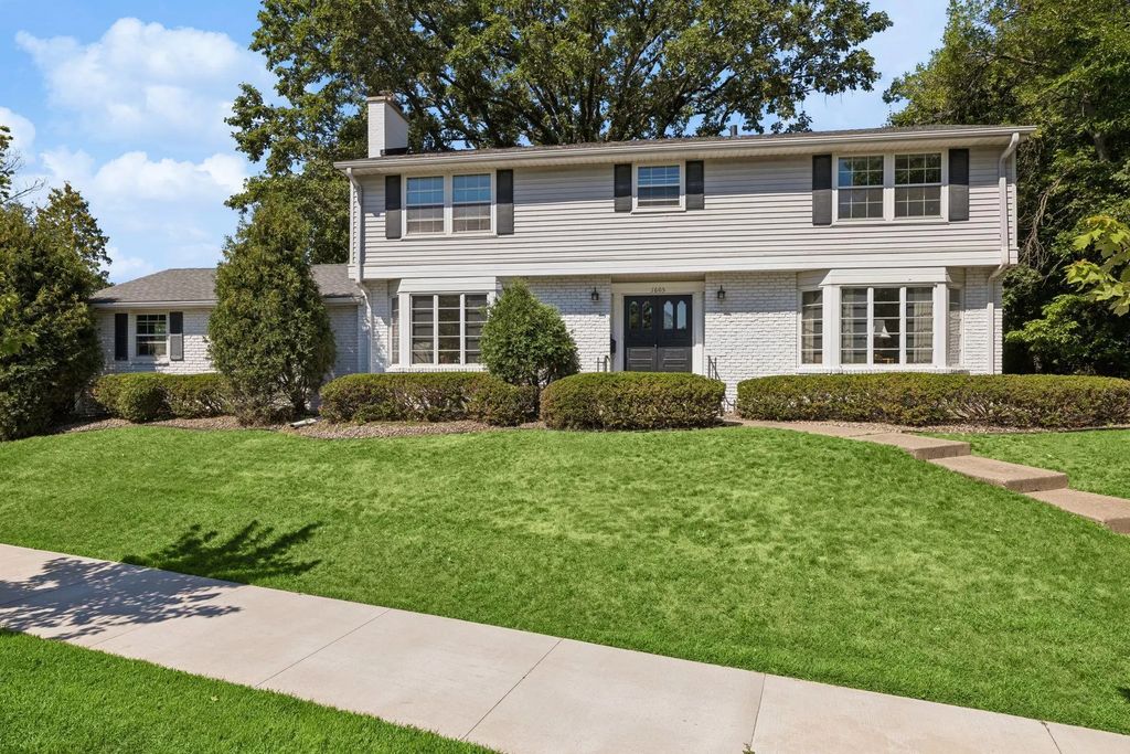 1605 Edgcumbe Road, Saint Paul