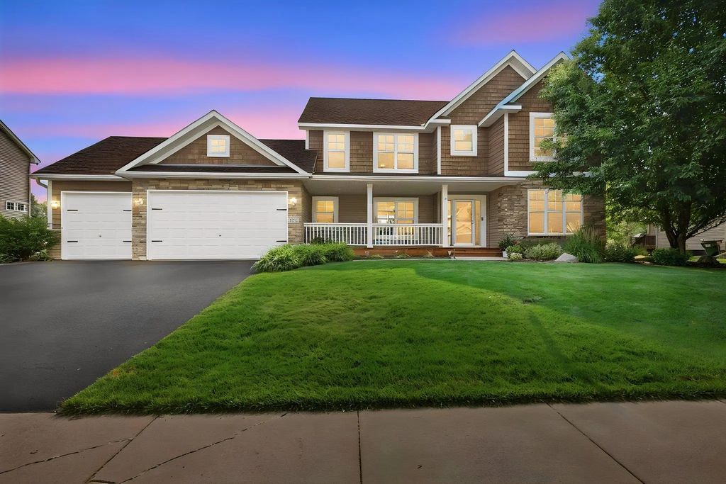 17578 Hibiscus Avenue, Lakeville