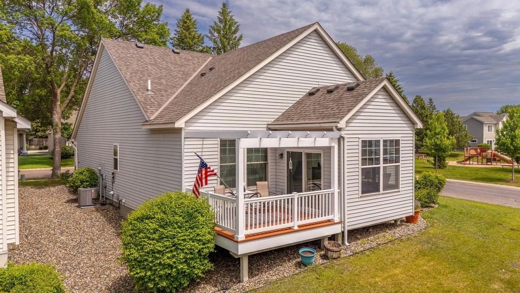 15066 Dundee Avenue, Apple Valley