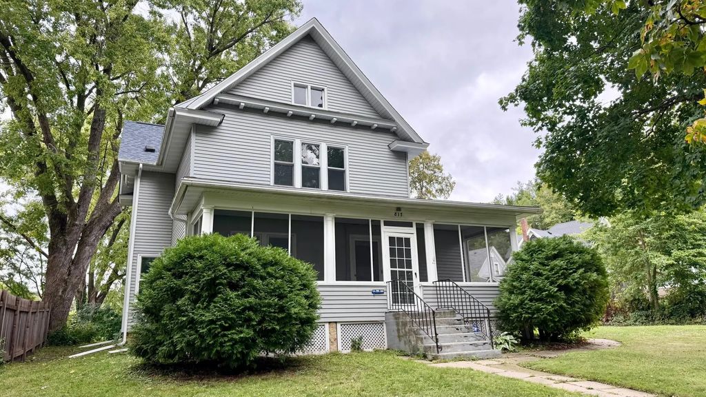 817 Central Avenue, Red Wing
