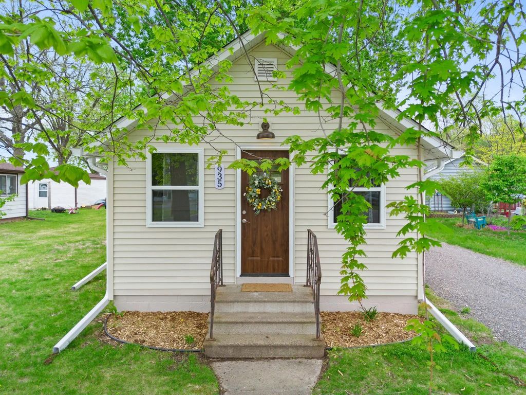935 Hammond, Rice Lake