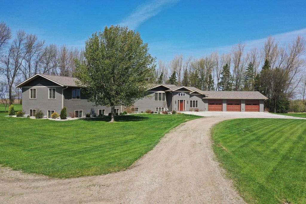 24767 300th Avenue Se, Brooks