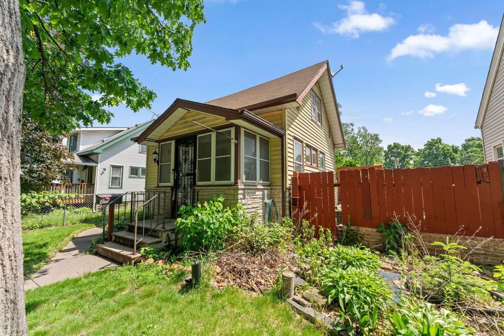 4514 Bryant Avenue N, Minneapolis