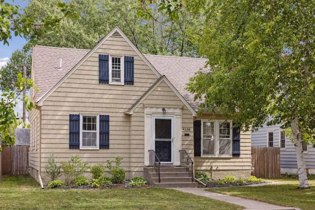4116 Zenith Avenue N, Robbinsdale